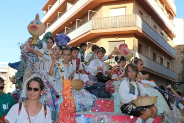 Desfile de Carrozas Fogueres Xàbia 2026 (76)