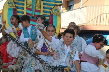Desfile de Carrozas Fogueres Xàbia 2026 (80)