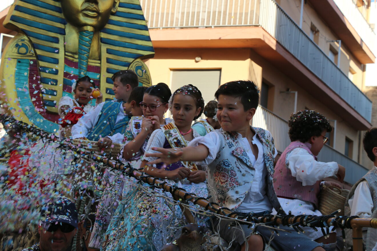 Desfile de Carrozas Fogueres Xàbia 2026 (81)