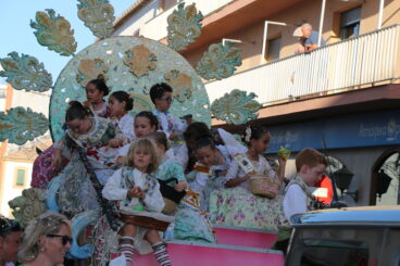 Desfile de Carrozas Fogueres Xàbia 2026 (86)