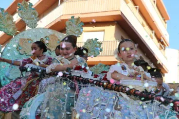 Desfile de Carrozas Fogueres Xàbia 2026 (87)