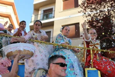 Desfile de Carrozas Fogueres Xàbia 2026 (91)