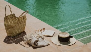 Disfruta de un día junto a la piscina