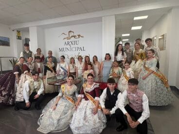 El CAM entrega la partitura de Fogueres al Arxiu Municipal de Xàbia