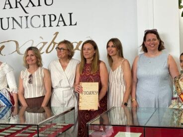 El CAM entrega la partitura de Fogueres al Arxiu Municipal de Xàbia (27)