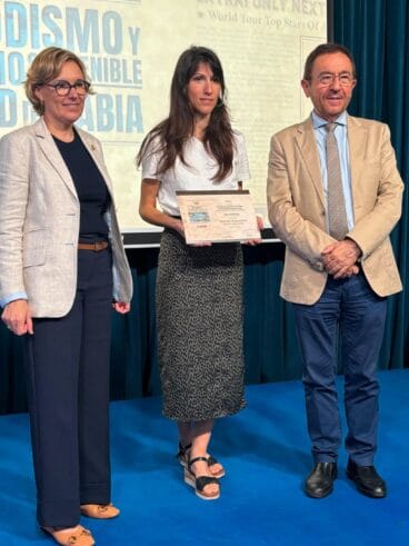 Elisa Perrigueur recibe el Premio de Periodismo Ciudad de Xàbia