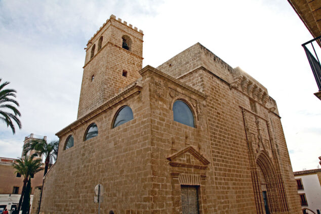 Imagen: Iglesia San Bartolomé en el centro histórico de Xàbia (archivo)