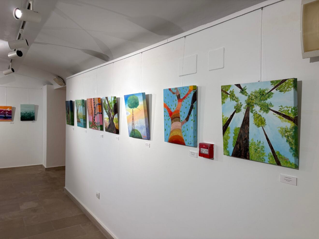 Obras de la exposición de la Escola de Pintura Xàbia