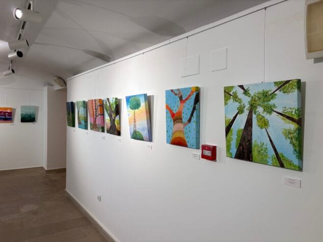 Imagen: Obras de la exposición de la Escola de Pintura Xàbia