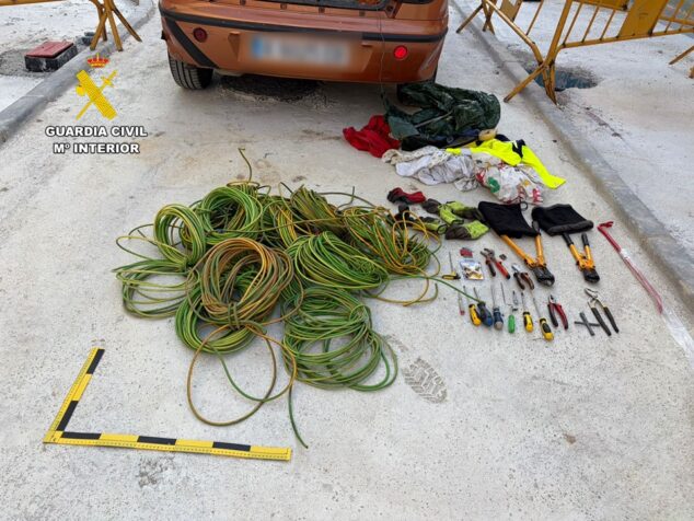Imagen: Material sustraido por los ladrones