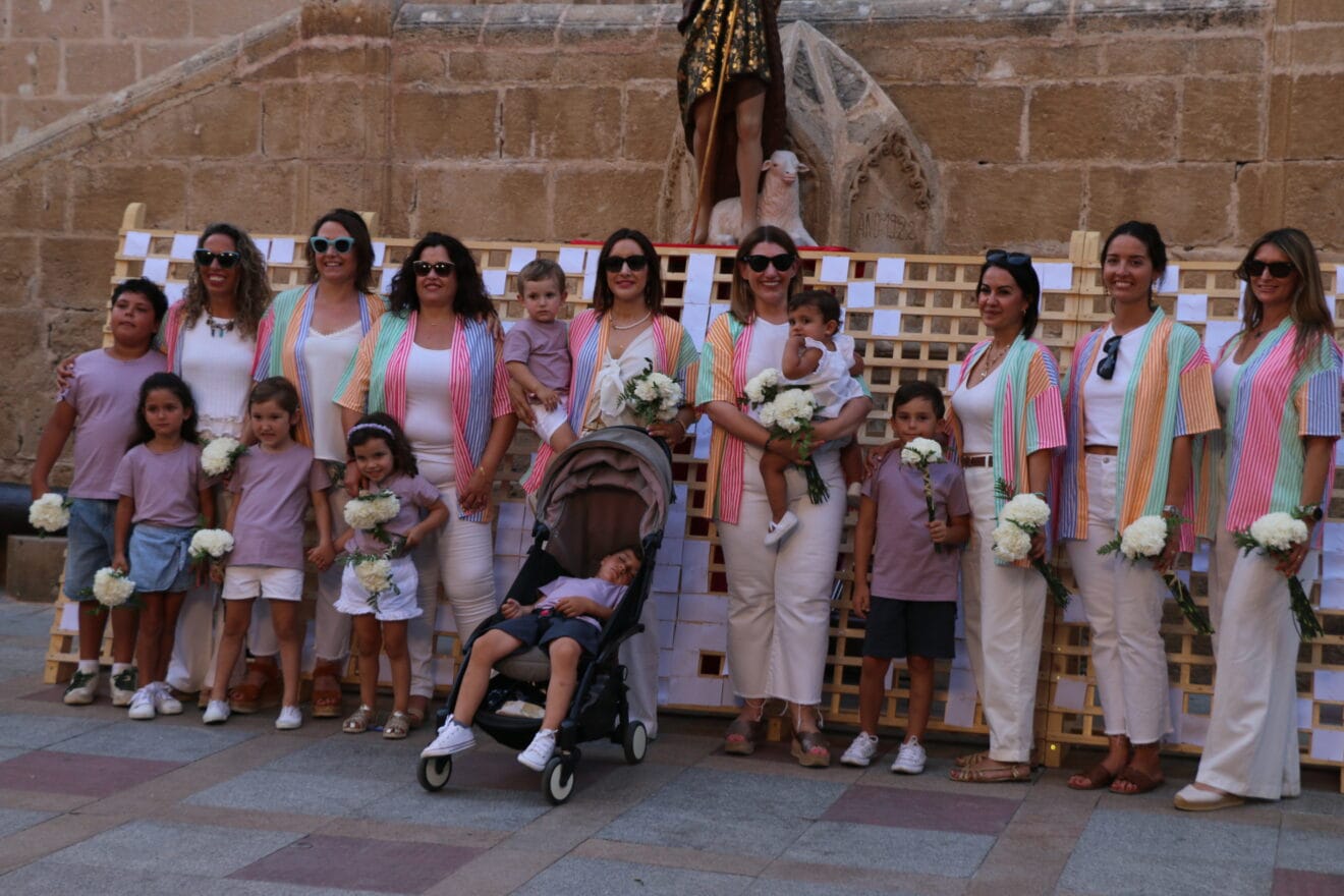 Ofrenda de flores a Sant Joan - Fogueres Xàbia 2026 (100)