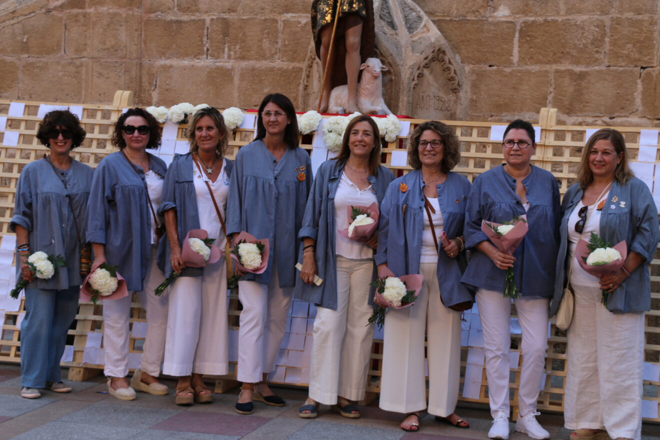 Ofrenda de flores a Sant Joan - Fogueres Xàbia 2026 (107)