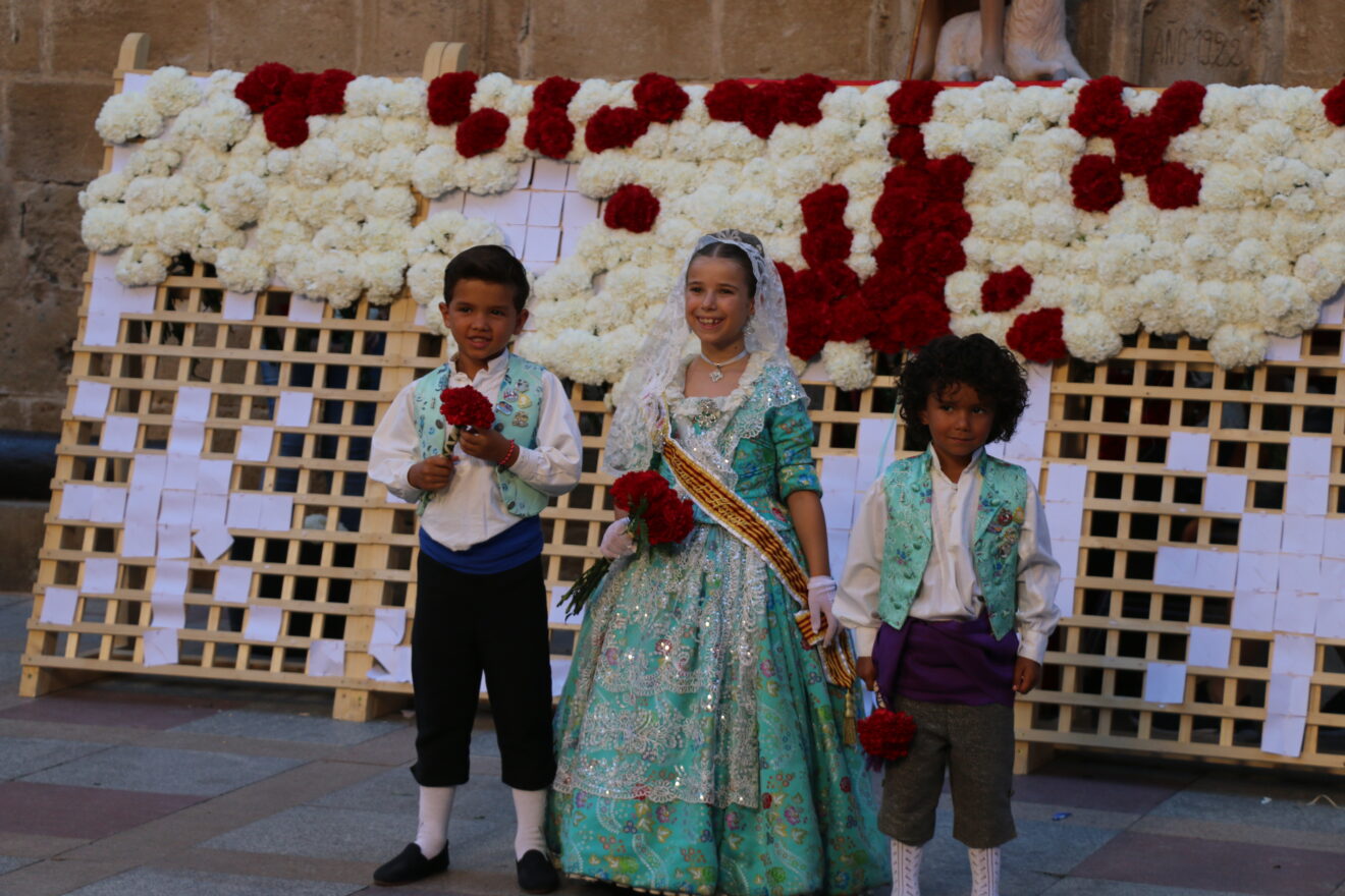 Ofrenda de flores a Sant Joan - Fogueres Xàbia 2026 (152)