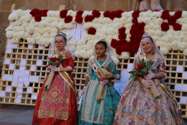 Ofrenda de flores a Sant Joan – Fogueres Xàbia 2026 (153)
