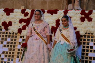 Ofrenda de flores a Sant Joan – Fogueres Xàbia 2026 (165)