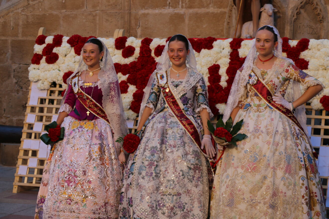 Ofrenda de flores a Sant Joan - Fogueres Xàbia 2026 (180)