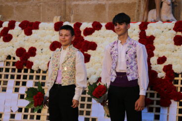 Ofrenda de flores a Sant Joan – Fogueres Xàbia 2026 (184)