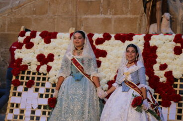 Ofrenda de flores a Sant Joan – Fogueres Xàbia 2026 (191)