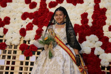 Ofrenda de flores a Sant Joan – Fogueres Xàbia 2026 (210)