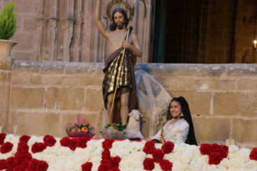 Ofrenda de flores a Sant Joan – Fogueres Xàbia 2026 (216)