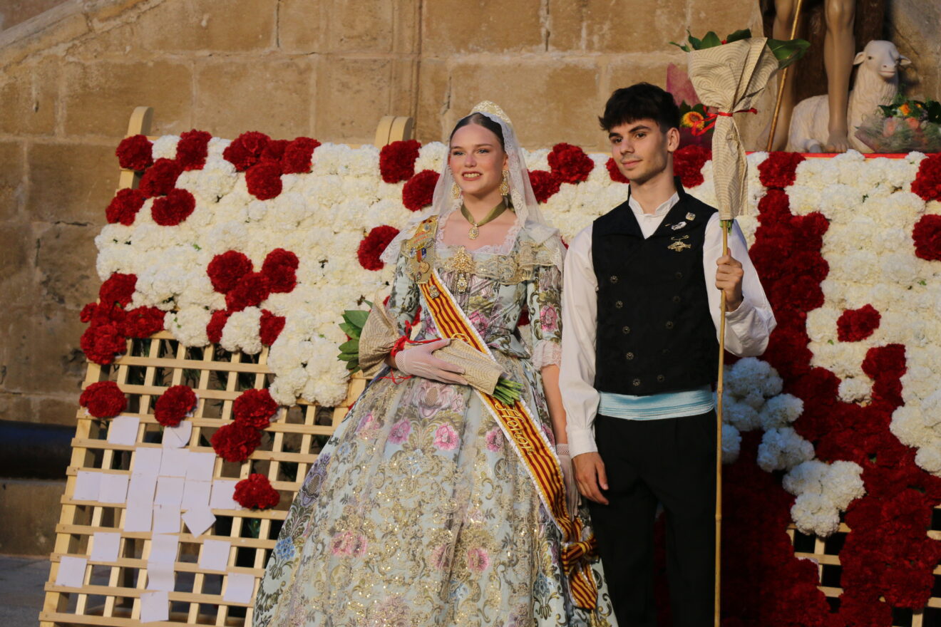 Ofrenda de flores a Sant Joan - Fogueres Xàbia 2026 (238)