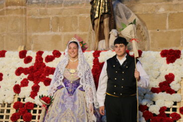Ofrenda de flores a Sant Joan – Fogueres Xàbia 2026 (248)