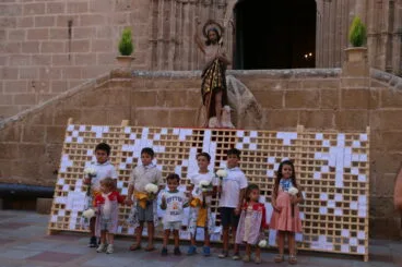 Ofrenda de flores a Sant Joan – Fogueres Xàbia 2026 (77)
