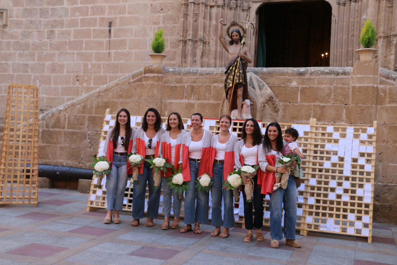 Ofrenda de flores a Sant Joan - Fogueres Xàbia 2026 (87)
