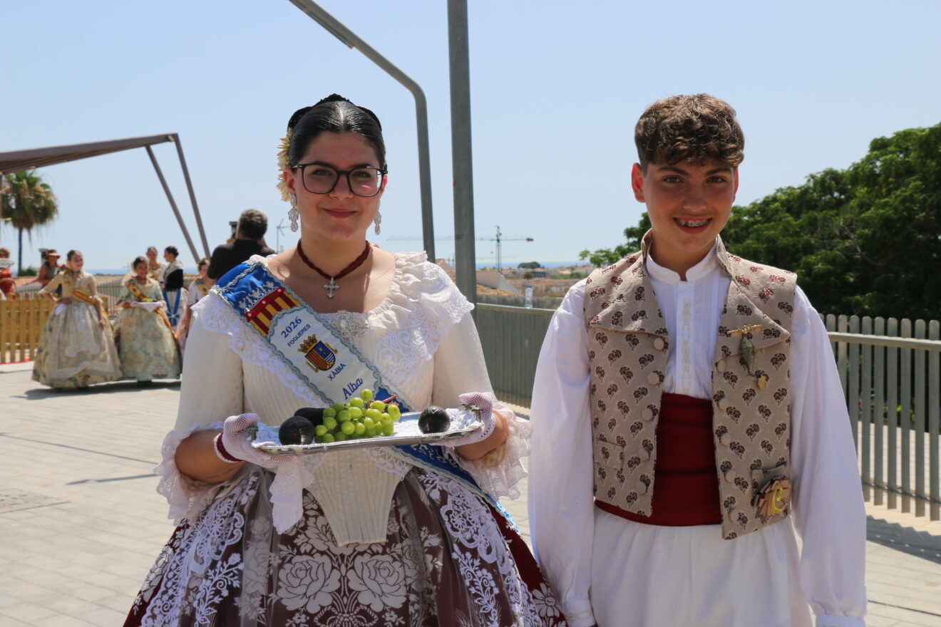 Presidentes juveniles en el pasacalle de Raim i Bacores Xàbia 2026