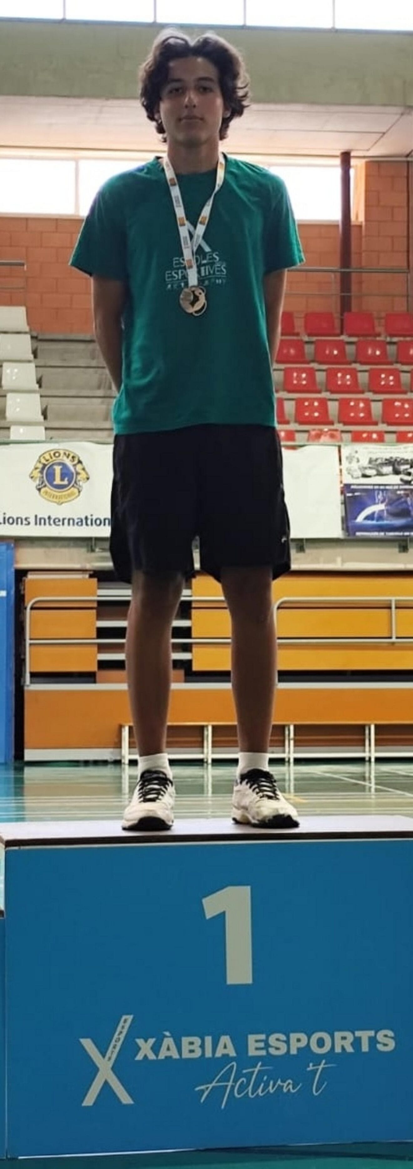Pau Ibañez, campeón autonómico cadete de bádminton