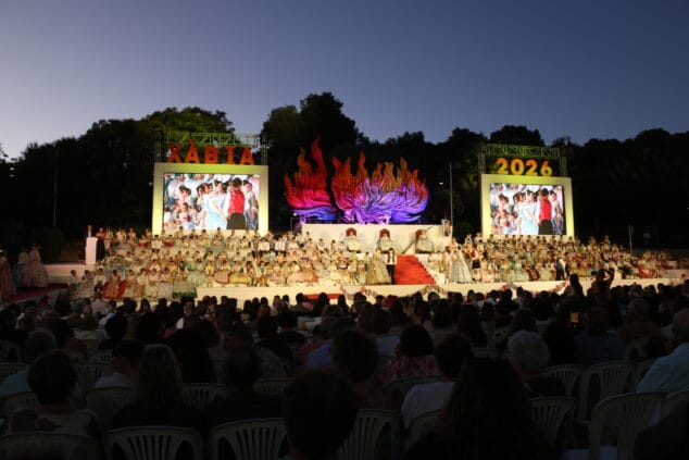 Imagen: Proclamación reina infantil de Fogueres Xàbia 2026