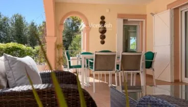 Terraza exterior techada