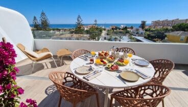Terraza privada con vistas al mar