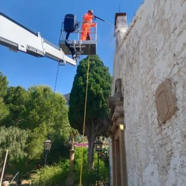Trabajos de mantenimiento en la Ermita del Pòpul