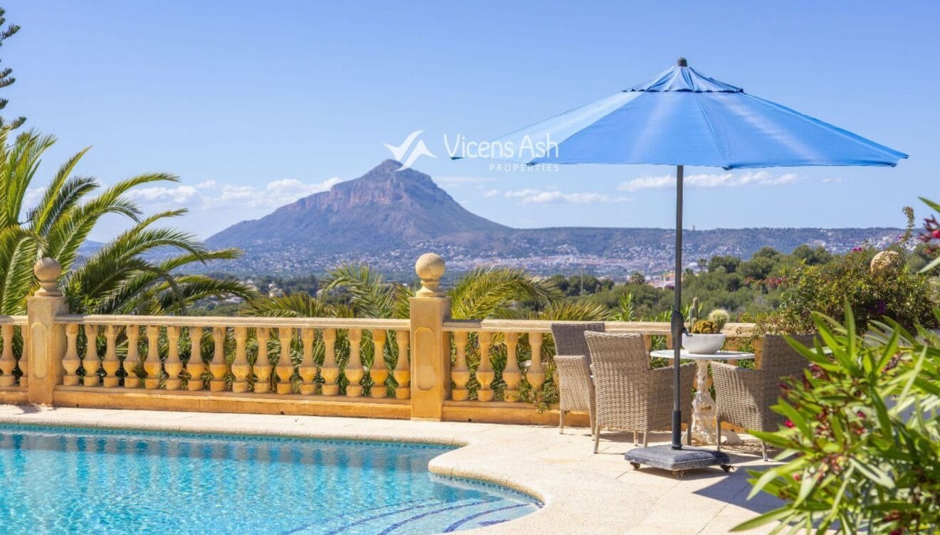 Vida al aire libre en una parcela privada con orientación al valle