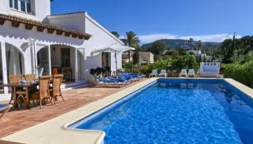 Villa en Moraira con piscina