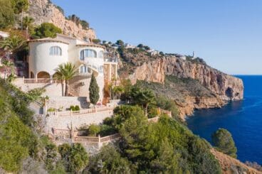 VILLA SINFONIA · PRIMERA LINEA DE MAR EN AMBOLO, JAVEA – XABIA www.costa-houses.com3