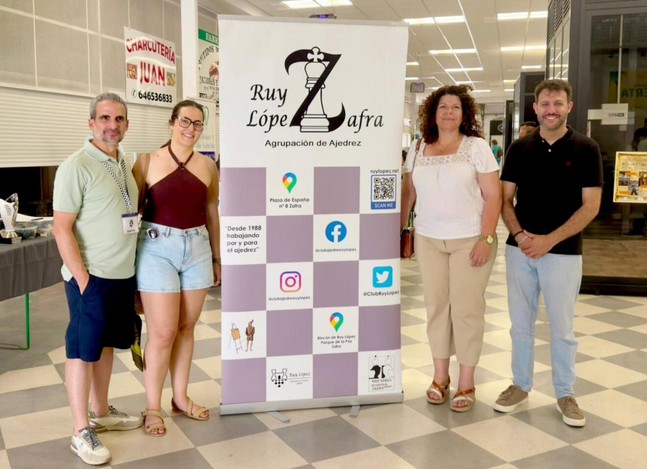 La delegación de Xàbia visita la Agrupación de Ajedrez Ruy López de Zafra