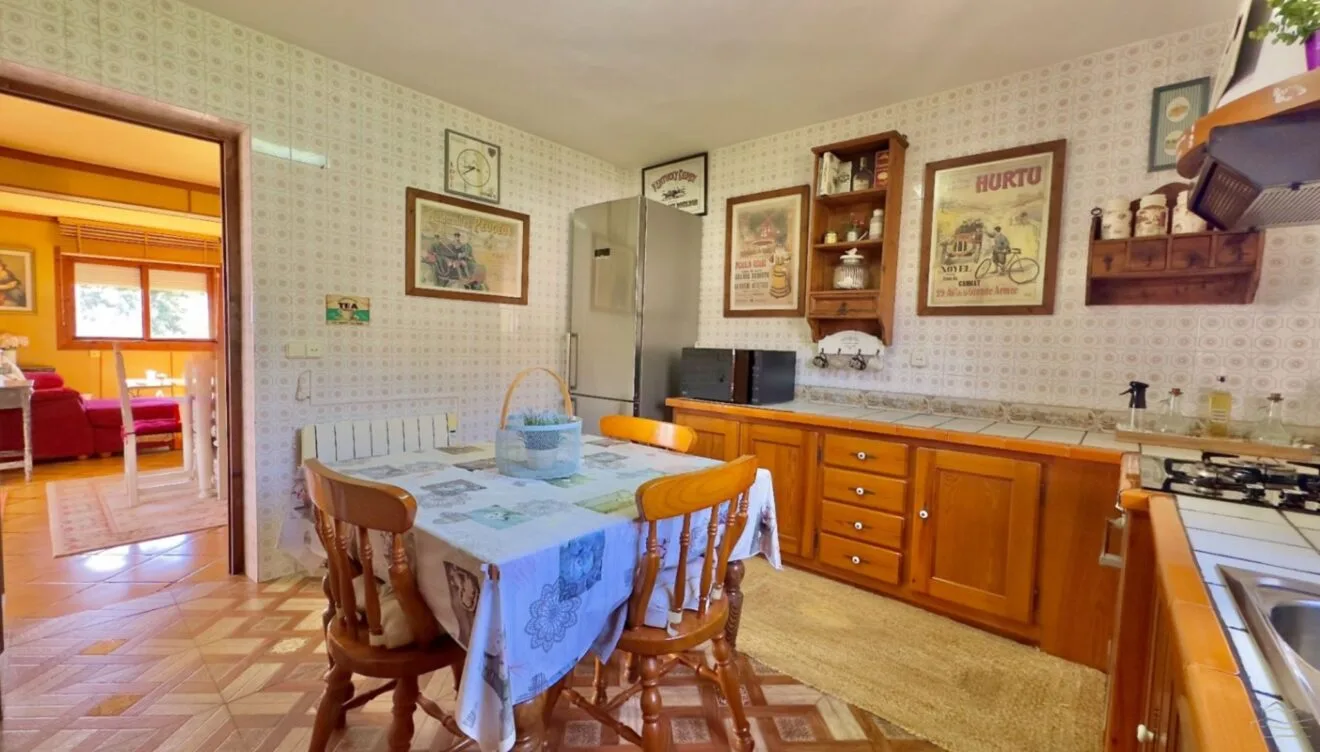 Vivienda principal con calefacción por radiadores eléctricos y gran confort