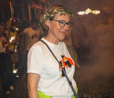La alcaldesa Rosa Cardona en la Nit dels Focs
