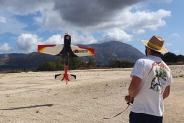 Ángel Escales en 2020 pilotando un nuevo avión