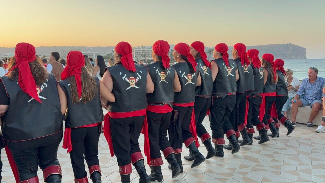 Desfile informal de Moros i Cristians en el Arenal de Xàbia 2026 (12)