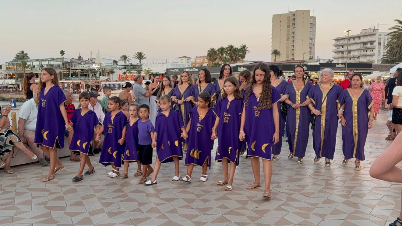 Desfile informal de Moros i Cristians en el Arenal de Xàbia 2026 (42)