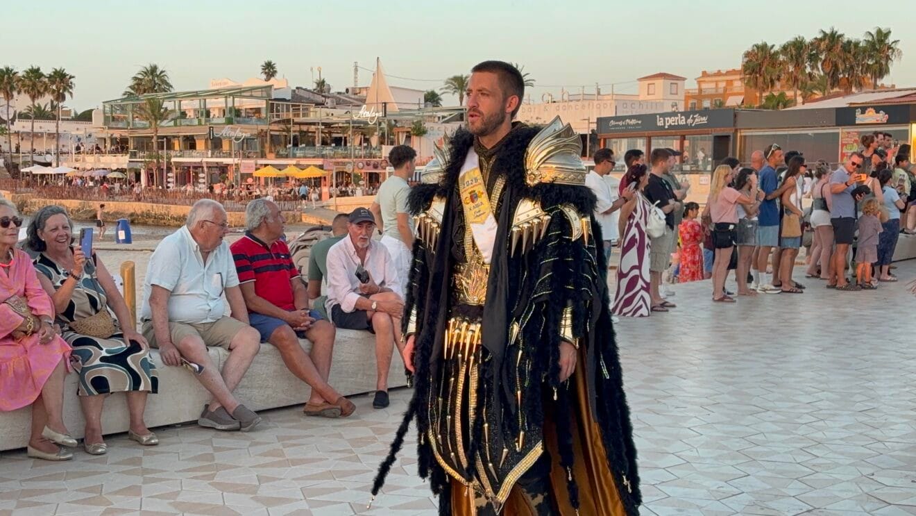 Desfile informal de Moros i Cristians en el Arenal de Xàbia 2026 (5)