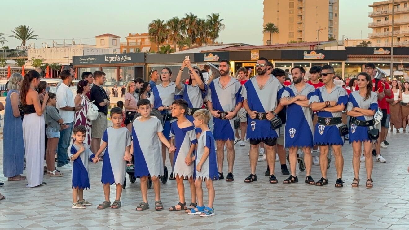 Desfile informal de Moros i Cristians en el Arenal de Xàbia 2026 (6)