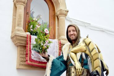 El abanderado cristiano en la ofrenda floral a Sant Jaume