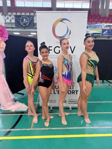 Gimnastas del CD Montgó Xàbia en el Campeonato Autonómico