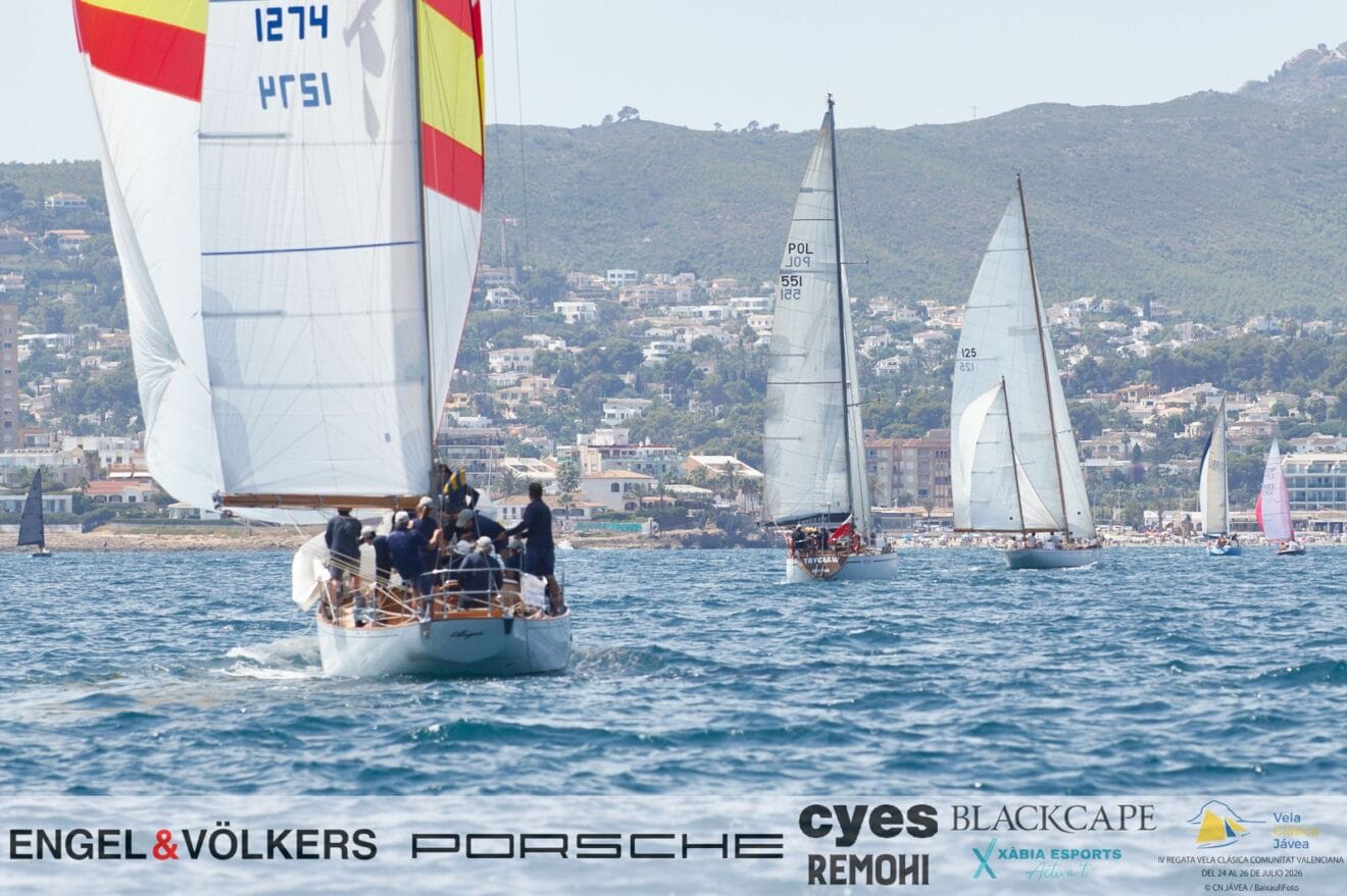 IV Regata Clásicos CV en la bahía de Xàbia