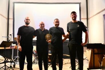 Los componentes de Connecta Percussió