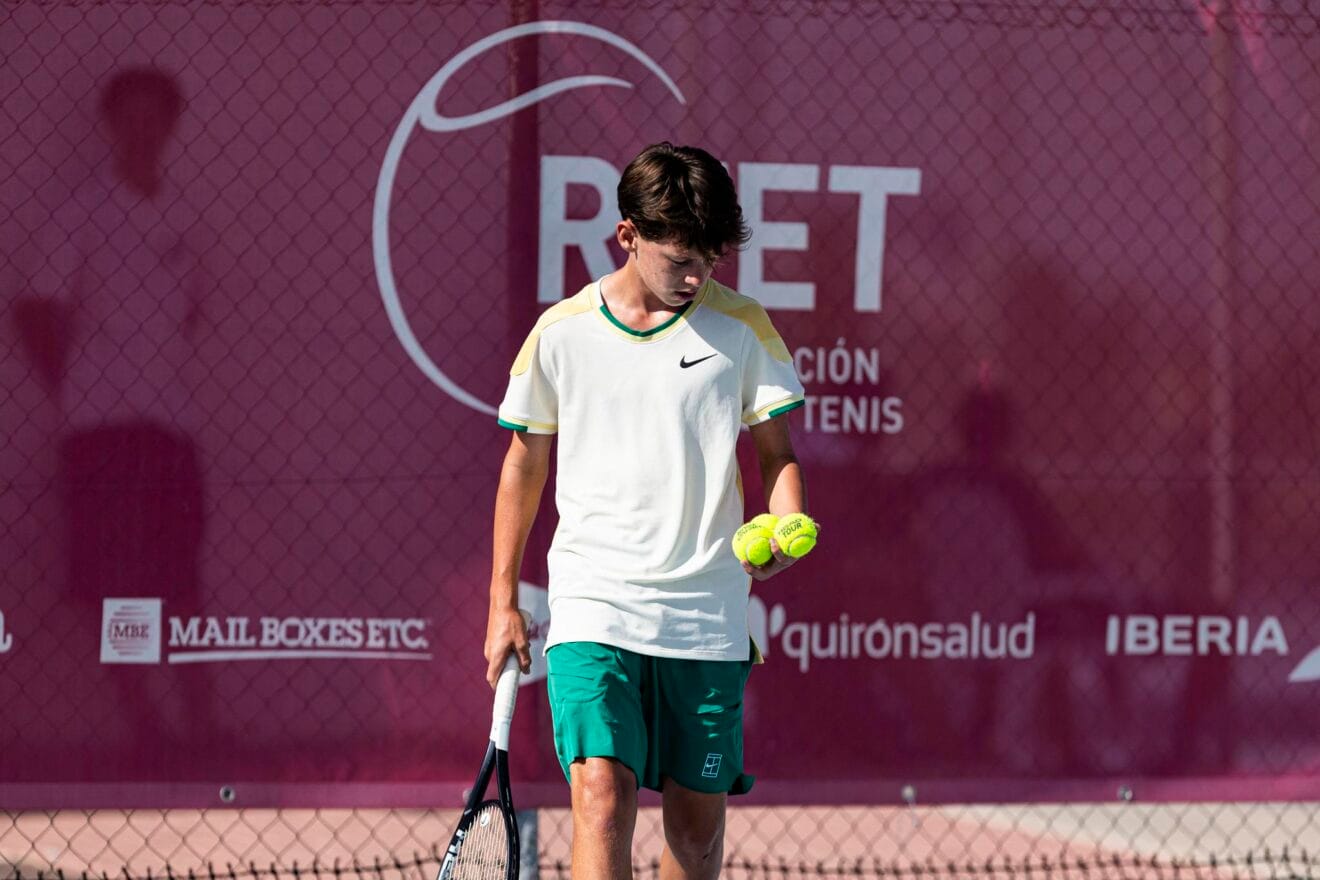 El tenista juvenil Luca Barclay